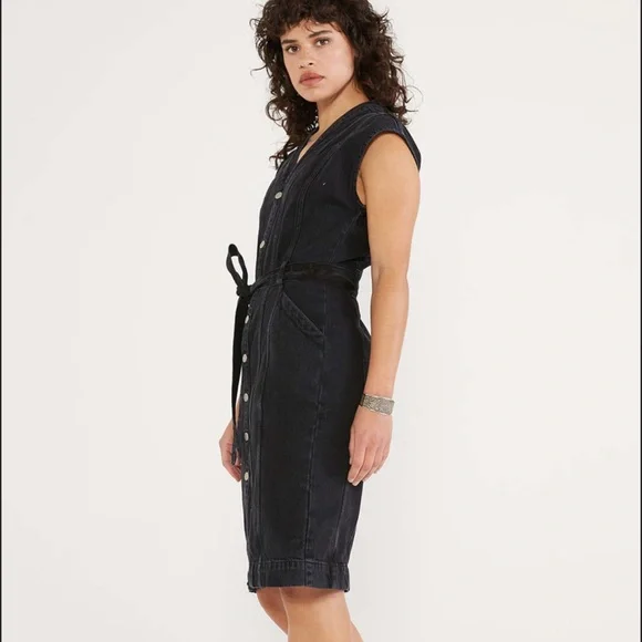 ETICA Issa Seamed Button-Front Denim Dress black denim v-neck midi - Picture 5 of 7